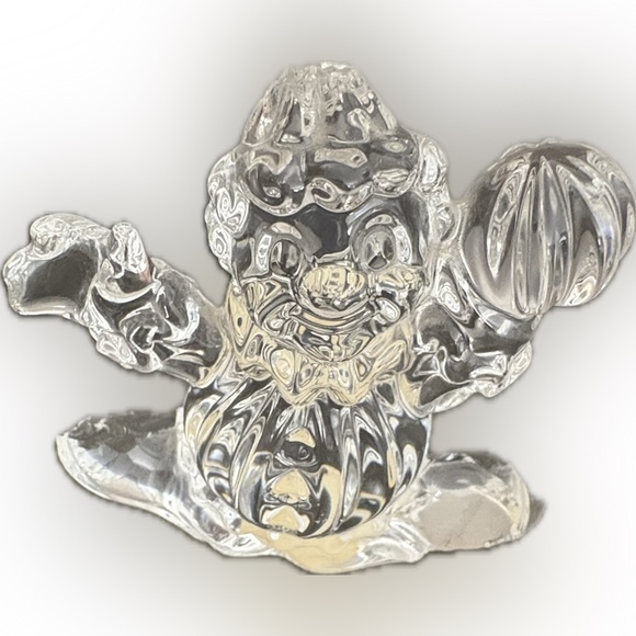 Stunning Silver and Clear Crystal Ring - Picture 3 of 11